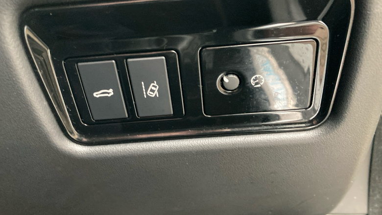 Jaguar XF 2.0d [180] R-Sport 4dr Auto Diesel Saloon